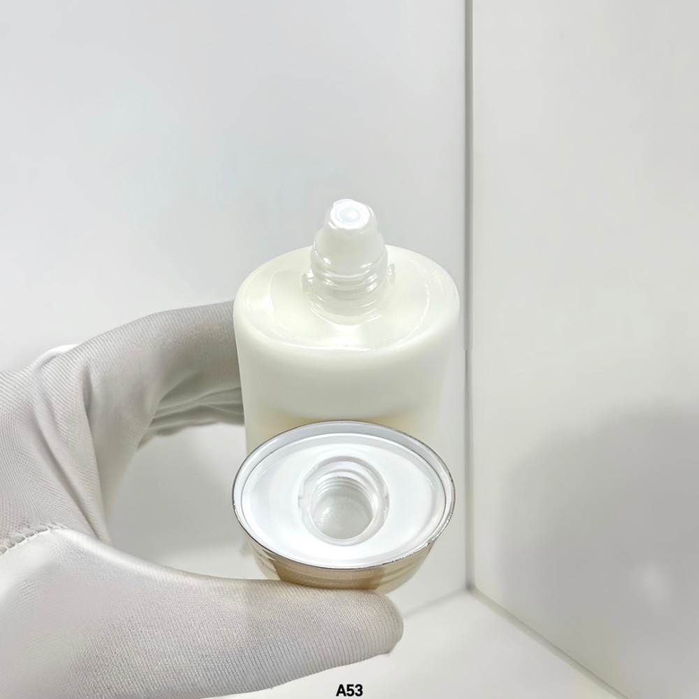 雅詩蘭黛特潤洗面奶100ml 新日期-細節圖5