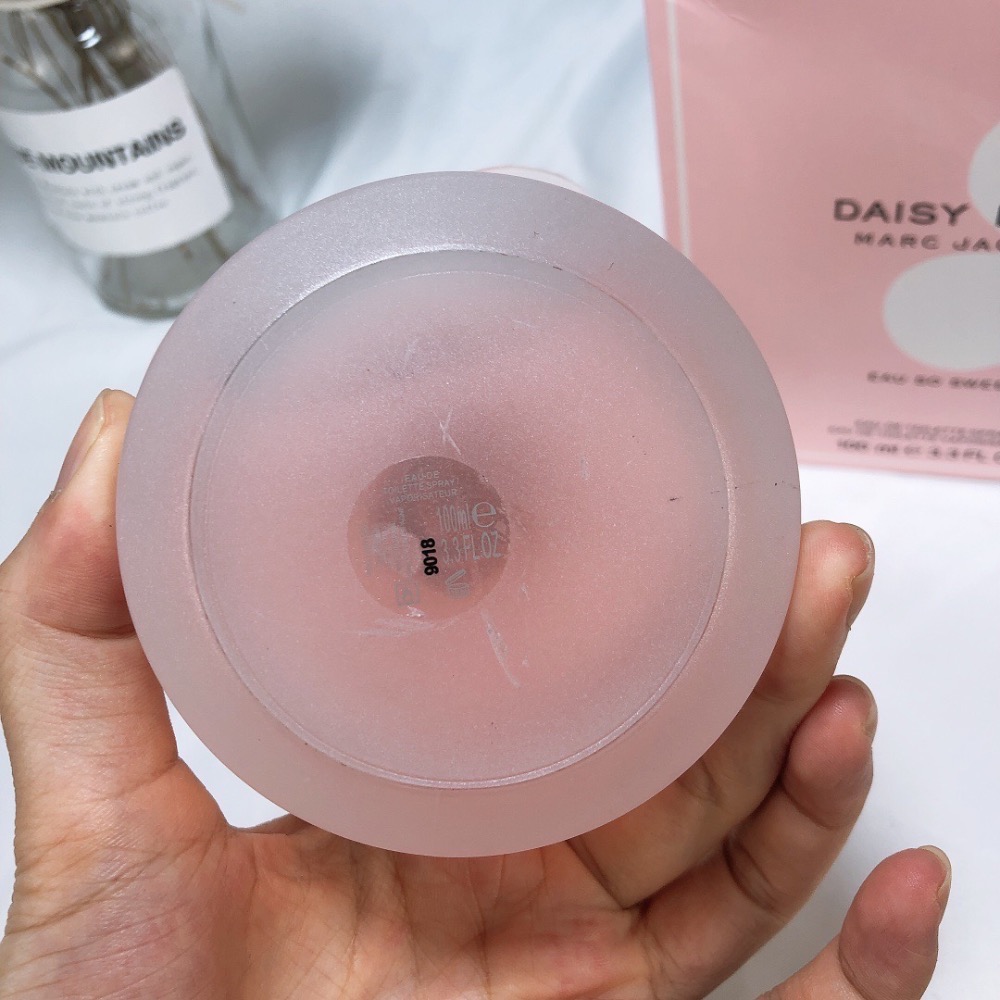 專櫃Marc Jacobs Daisy 馬克莫傑新款粉色雛菊之愛100ml-細節圖5