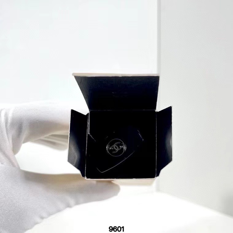 香奈兒金磚奢華精粹防曬霜30ml-細節圖4