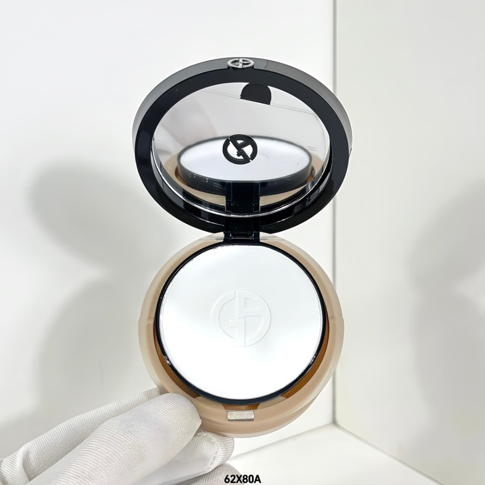 阿瑪尼權力柔光鏡粉餅-細節圖3