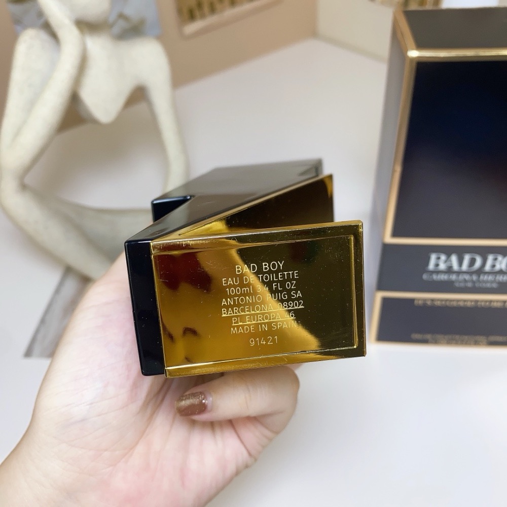 💥 卡羅琳娜黑色壞男孩CH Bad Boy男濃香水100ml-細節圖3