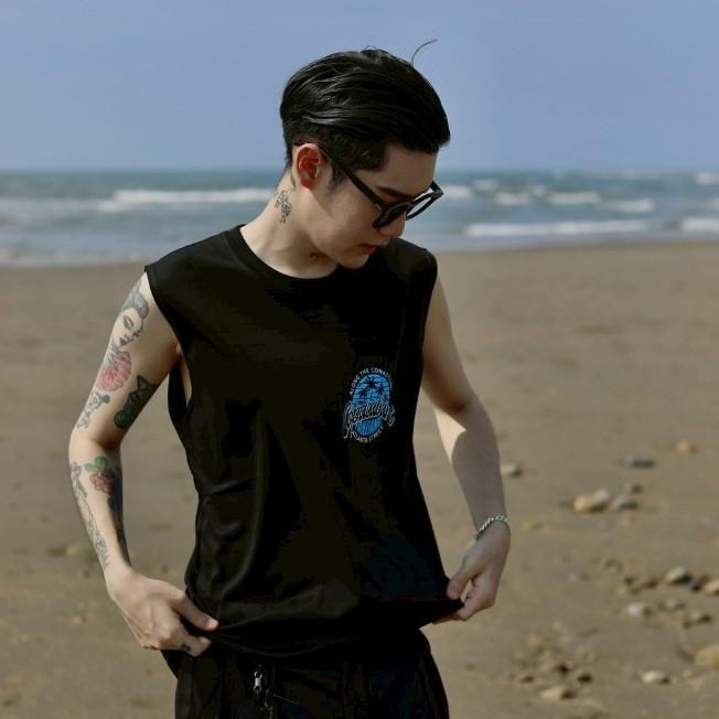 ⚡opbrand_shop⚡寬肩背心 20支純棉  韓系 海岸風 無袖背心 無袖印花 寬鬆夏季穿搭 8A-M-VT-細節圖6