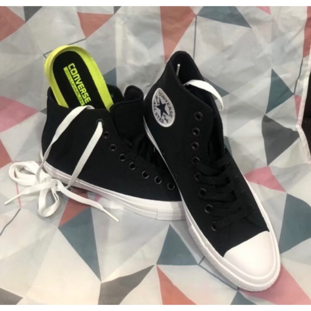 ￼零碼出清特價790元售完斷貨Converse Chuck Taylo All Star II高筒經典款男女150143-細節圖2