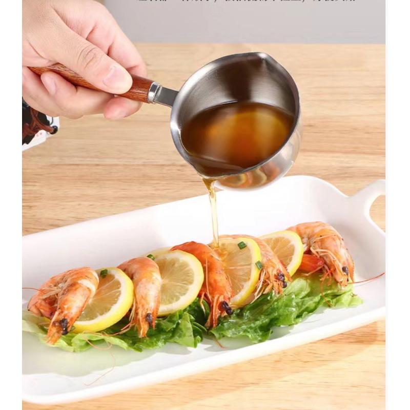 【領卷免運】 304不鏽鋼熱油鍋 小油鍋 迷你鍋 醬汁鍋 溶巧克力 烘焙小鍋 油鍋勺 醬料鍋 小鍋勺 淋油鍋 不鏽鋼鍋子-細節圖4