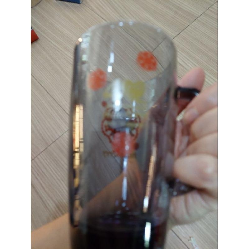 Hello Kitty 40週年限量版玻璃馬克杯紅花小熊杯370ml-細節圖2