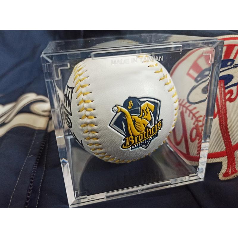 【小群收藏家】🔥宋承睿簽名球- (附球盒) 中信兄弟象親筆簽名球-細節圖3