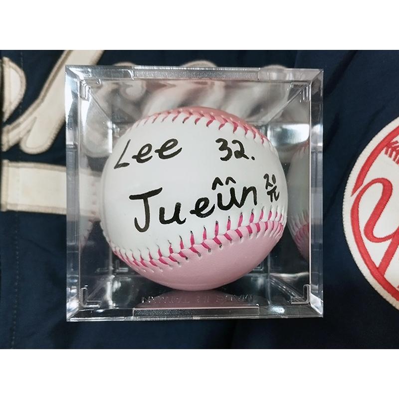【小群收藏家】🔥李珠珢簽名球-已絕版機場親簽一分錢一分貨-細節圖2