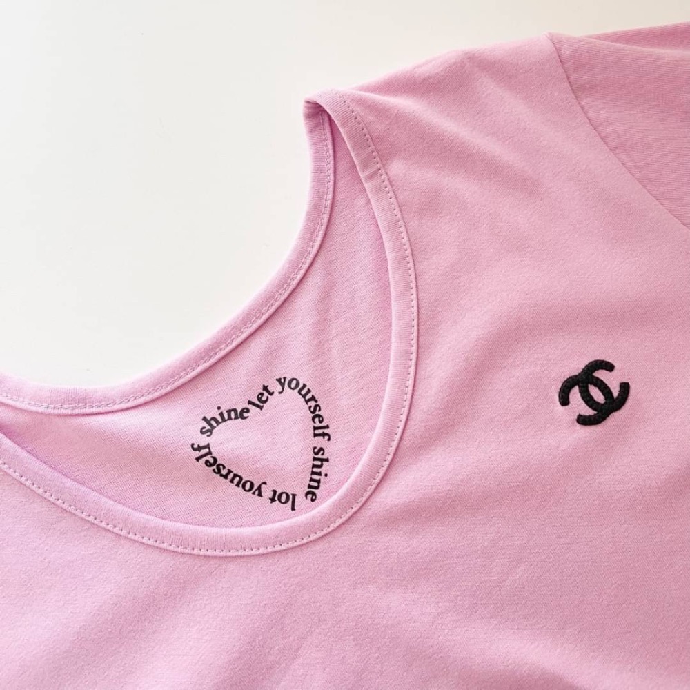 M Heart 現貨館。小香風短袖T恤 大U領-細節圖5