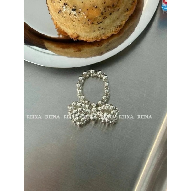 𝗥𝗼𝗼𝗺𝗶𝗲正韓代購🇰🇷 Reina 藏在蝴蝶結裡的寶藏珍珠戒指＃現貨+預購-細節圖5