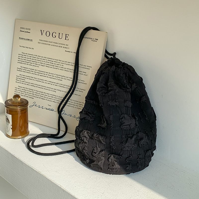 包包 水桶包 日系迷你褶皺抽繩水桶包 尼龍單肩包側背包 日常通勤簡約雙肩包-細節圖10