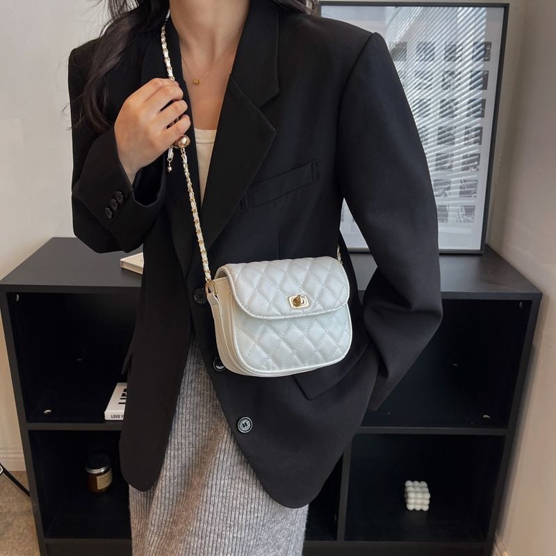 包包 斜肩包 單肩包 小香風菱格鏈條包包 新款韓版春季網紅單肩包斜挎小方包 半圓斜背包-細節圖2