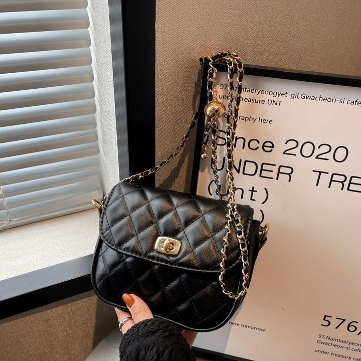 包包 斜肩包 單肩包 小香風菱格鏈條包包 新款韓版春季網紅單肩包斜挎小方包 半圓斜背包-細節圖6