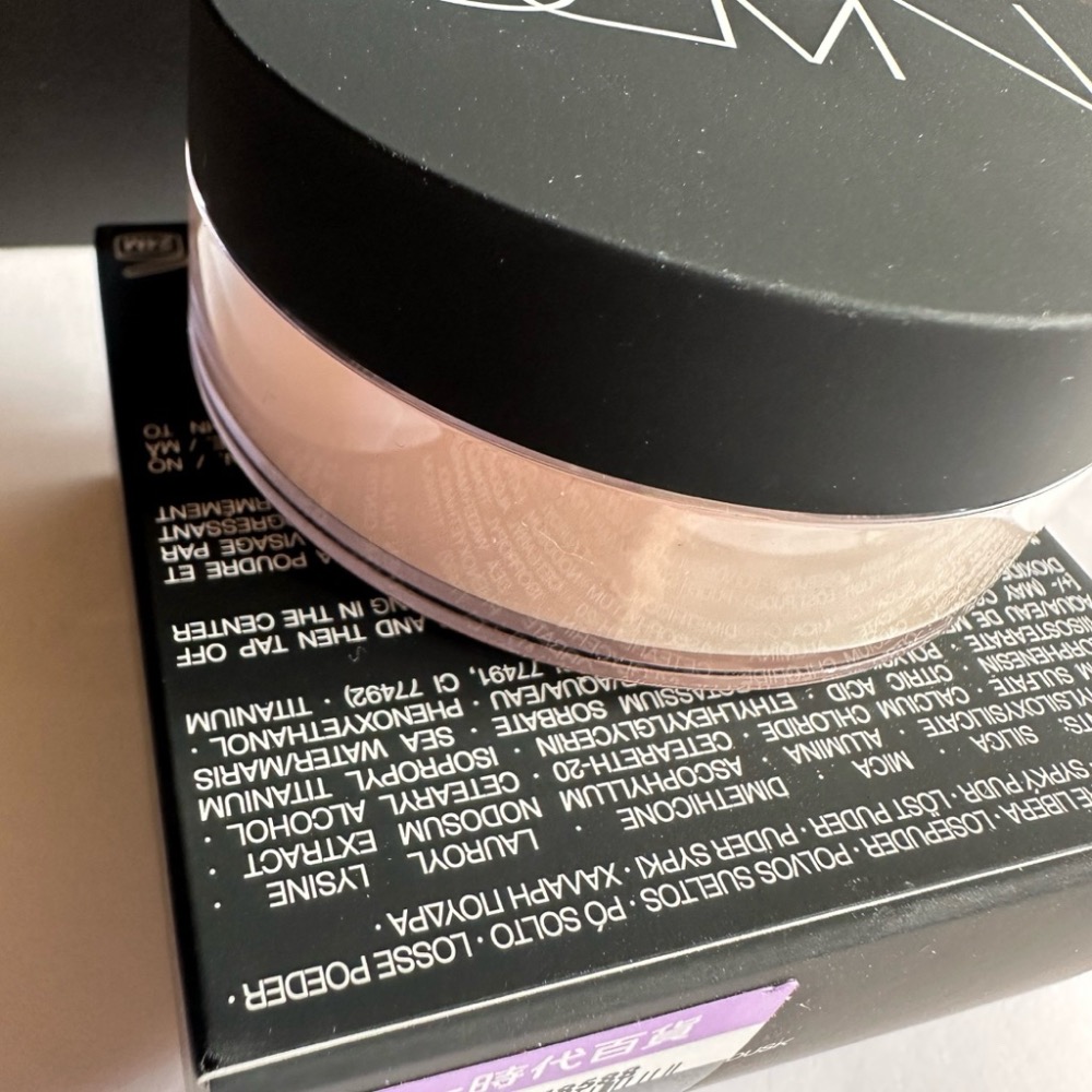 NARS 裸光幻彩蜜粉 DUSK 粉色 TRANSLUCENT CRYSTAL 11g 全新 購於百貨 限定色 限量-細節圖8