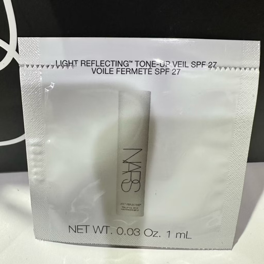Nars 裸光肌萃粉底精華 小光瓶 裸光亮顏妝前凝乳 超控輕霧粉底精華 控場粉底1ml DV YULONG 全新 試用包-細節圖2