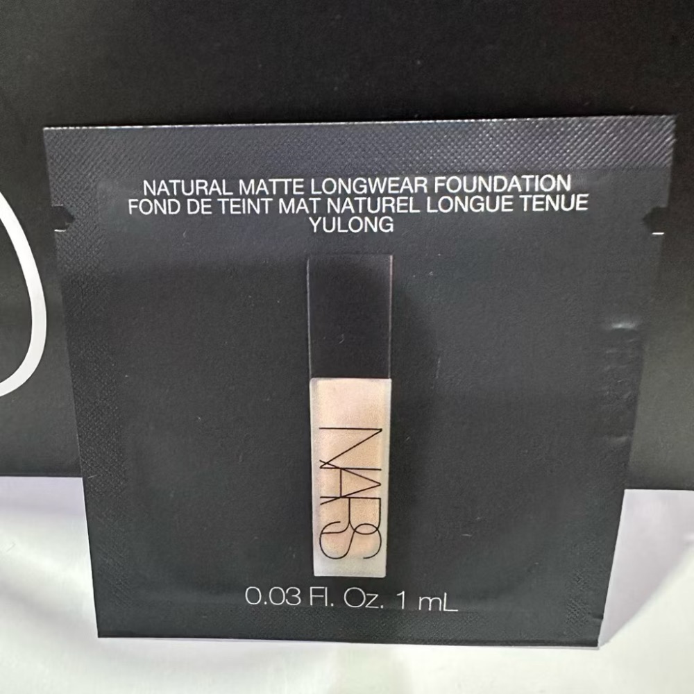 Nars 裸光肌萃粉底精華 小光瓶 裸光亮顏妝前凝乳 超控輕霧粉底精華 控場粉底1ml DV YULONG 全新 試用包-細節圖4