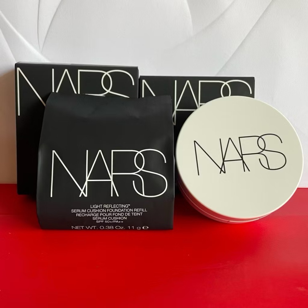 NARS 裸光凝亮水精華氣墊 星漾幻境版 小光圈氣墊 蕊 粉底 氣墊粉盒 殼 MONT BLANC SEOUL 全新-細節圖2