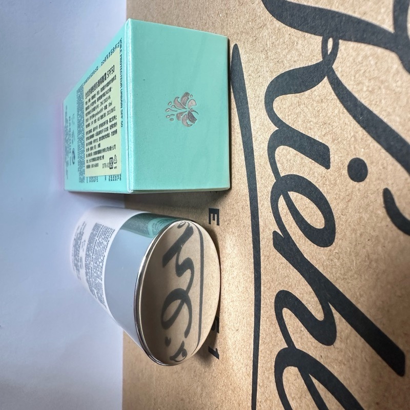 Darphin朵法全效舒緩輕透防護隔離霜30ml SPF50 效期 2026全新 momo-細節圖3