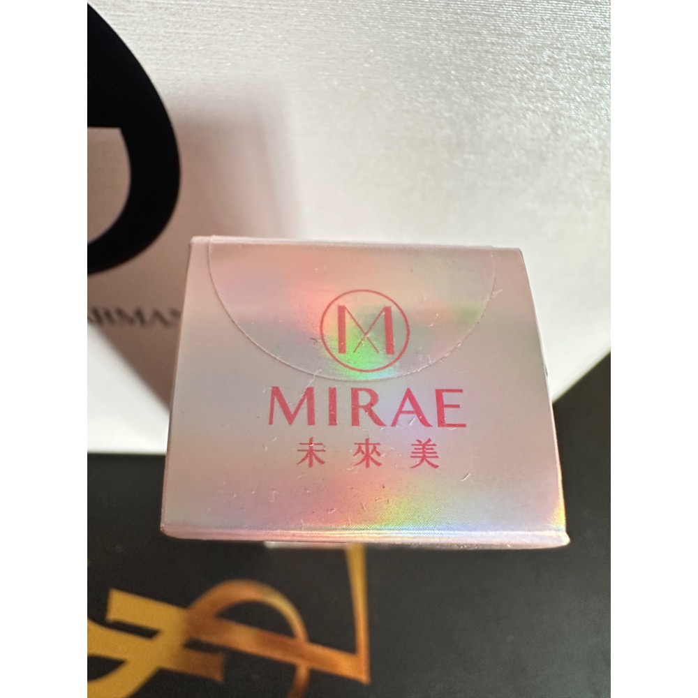 未來美柔焦調色發光霜 30ml 粉色 全新 隔離霜 SPF 50+PA+++-細節圖5