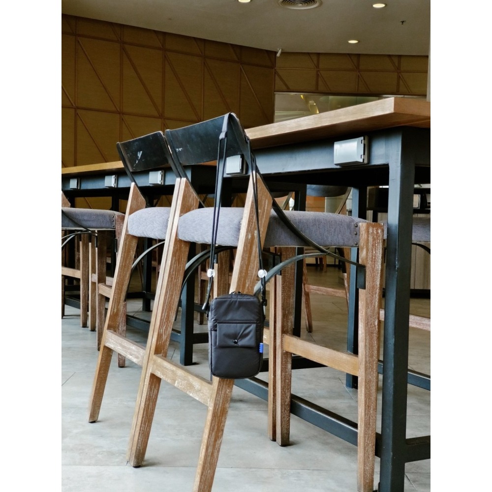 現貨 ｜HUKMUM 旅行防潑水萬用包(護照包）-細節圖7