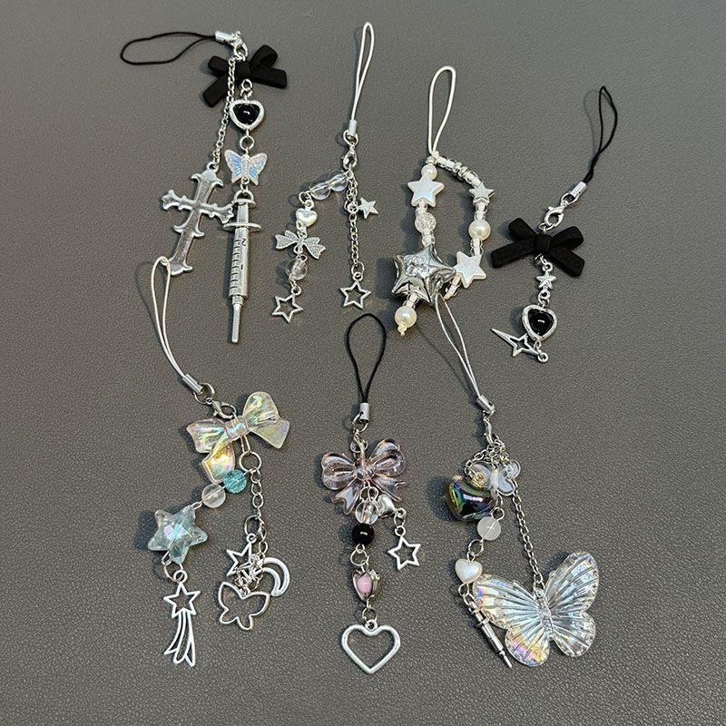 ins甜妹風十字架針筒蝴蝶結掛墜 適用手機殼女高級掛件 ccd相機掛飾 相機掛繩 手機殼掛件 書包掛件 鏈條-細節圖2