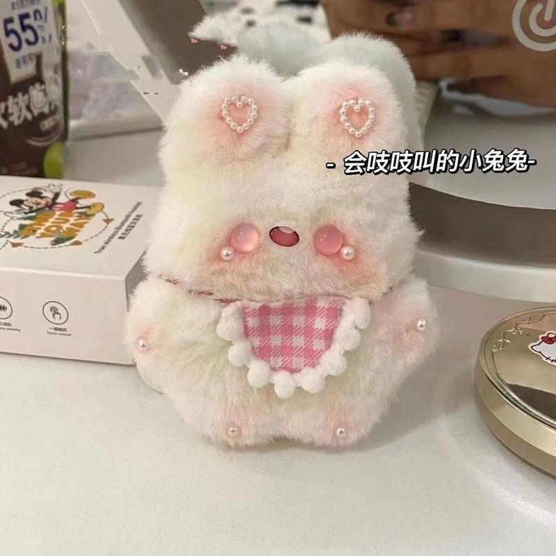 人氣新品 玩偶 公仔 小兔子成品 圍兜兔錄音玩偶 吱吱叫 小兔子公仔 鑰匙扣書包掛件 送閨蜜可留聲 掛件 吱吱叫玩偶-細節圖7