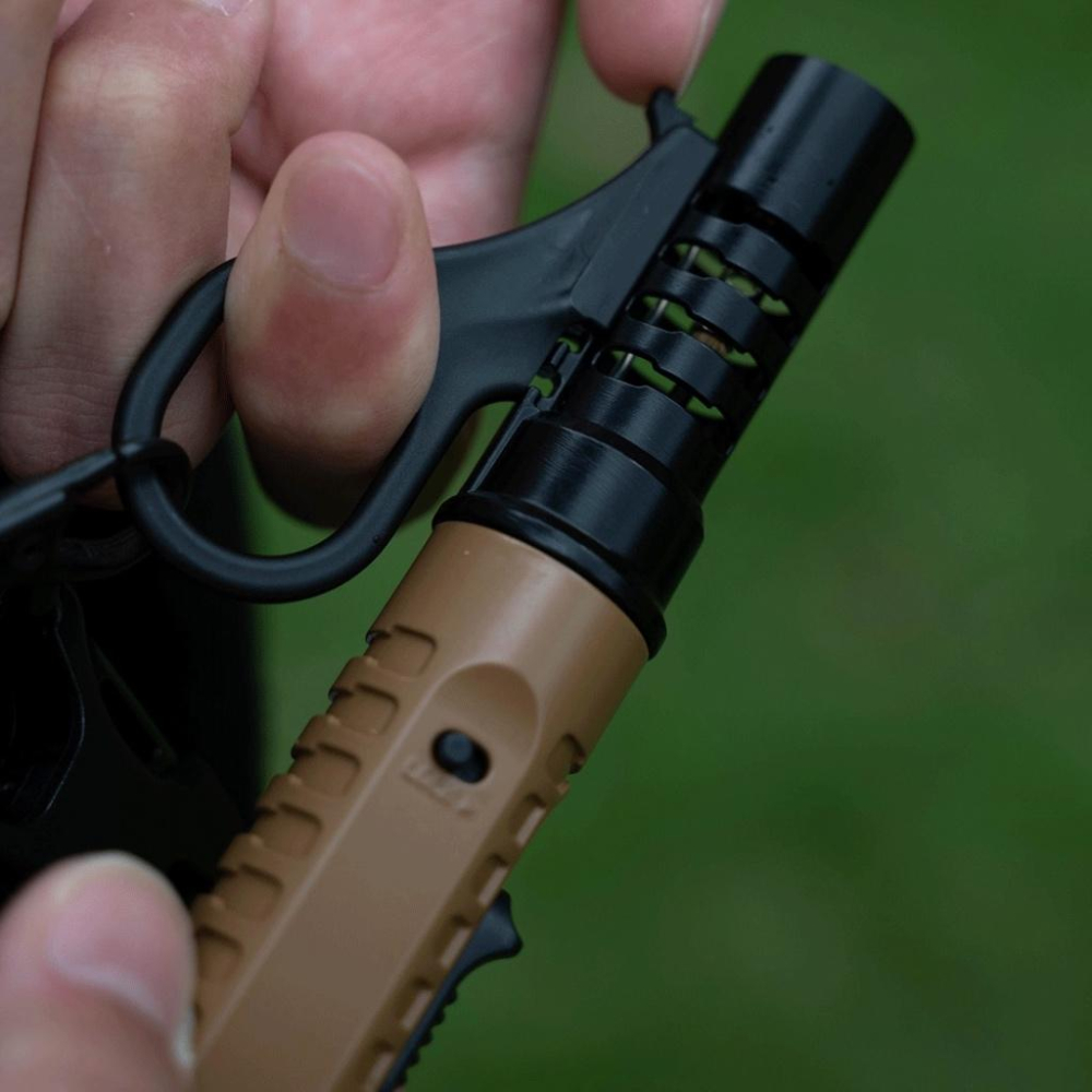 WELLHIKE 荒野噴火槍【好勢露營】附戰術快扣 硬派戰術風格 點火器 噴火槍 軍風 戶外點火器 可補充瓦斯 打火機-細節圖9