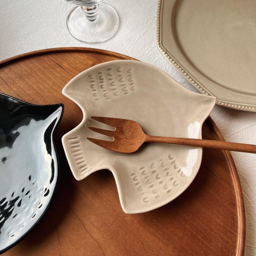 浮雕 飛鳥 小菜碟 堅果盤 點心盤 小菜盤 早餐盤（深藍黑、可可色）ot0045 抬頭紋-細節圖2