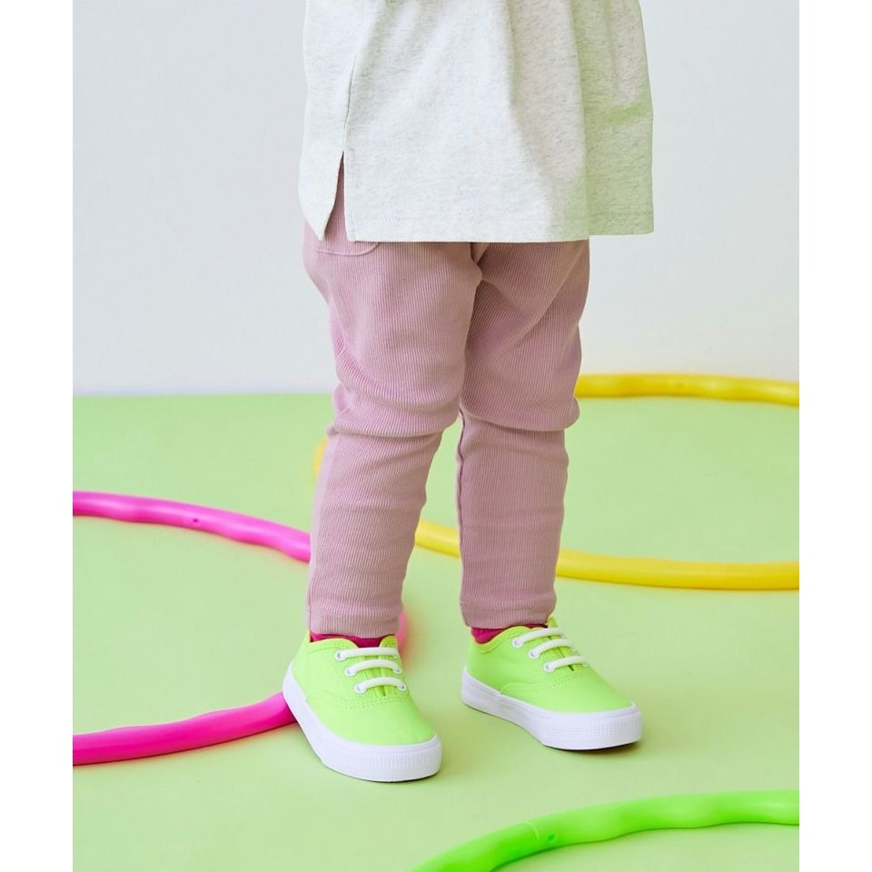 日單 不分前後 隨便穿都對的彈力兒童長褲 ｜幼兒園必備 純棉錐形褲 內搭褲 棉褲 男童 女童 P0026 抬頭紋少女-規格圖10