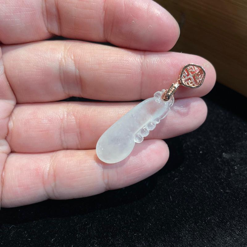 瀚玉珠寶.天然A貨緬甸玉.玻璃種冰福瓜翡翠墜..925純銀墜頭.送禮收藏兩相宜｜緬甸玉-細節圖4