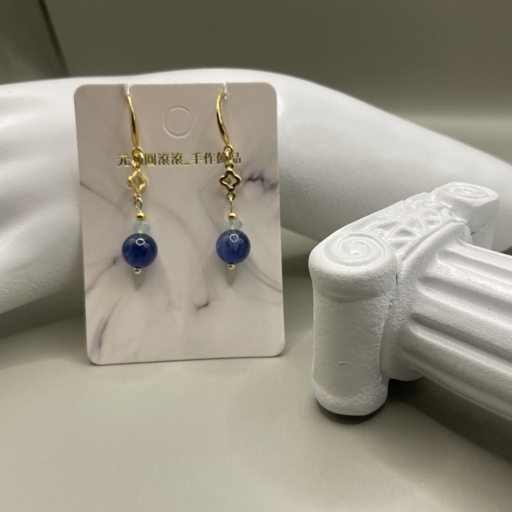 『天青色的雨』藍晶石+海藍寶耳環，14K銅注金耳環，設計款文創手作｜元元圓滾滾-細節圖2
