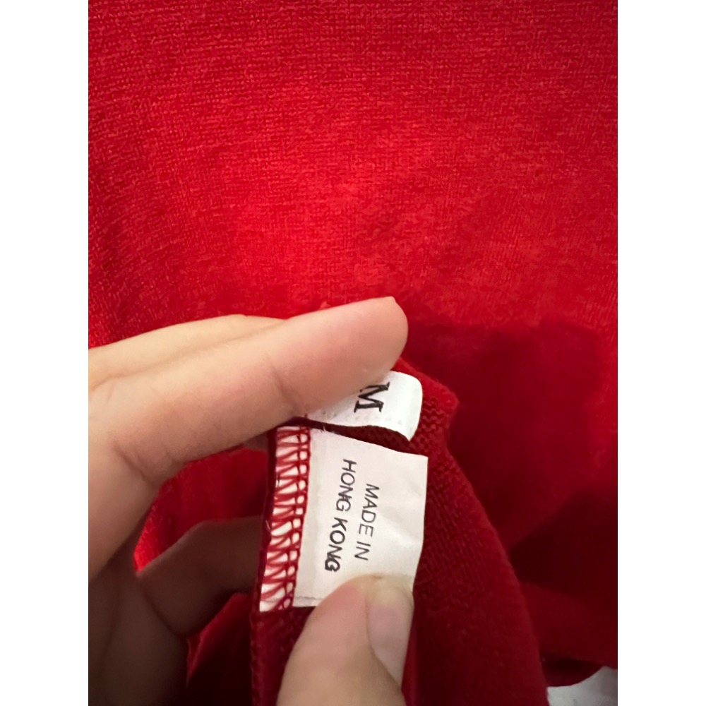 ￼當天發貨/香港帶回寶巴利格紋紅色長袖細針織衣服 尺寸M號-細節圖2