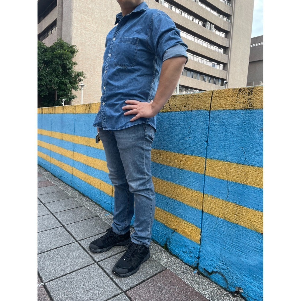 ** 台灣現貨 ** 揪in 牛仔襯衫 中性設計 oversized 情侶款 台灣自有品牌-細節圖2