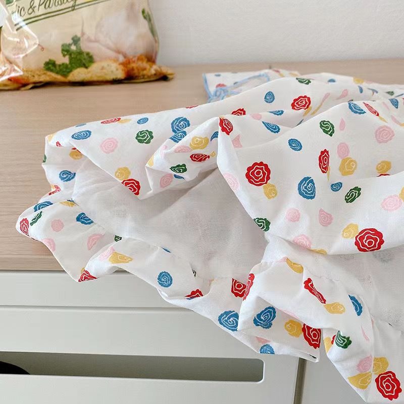 【現貨當日出貨✨】韓版小童衣服 彩色小花露背裙 附髮夾 洋裝 蓬蓬裙 蝴蝶結 公主風 春夏裝 ins-細節圖4