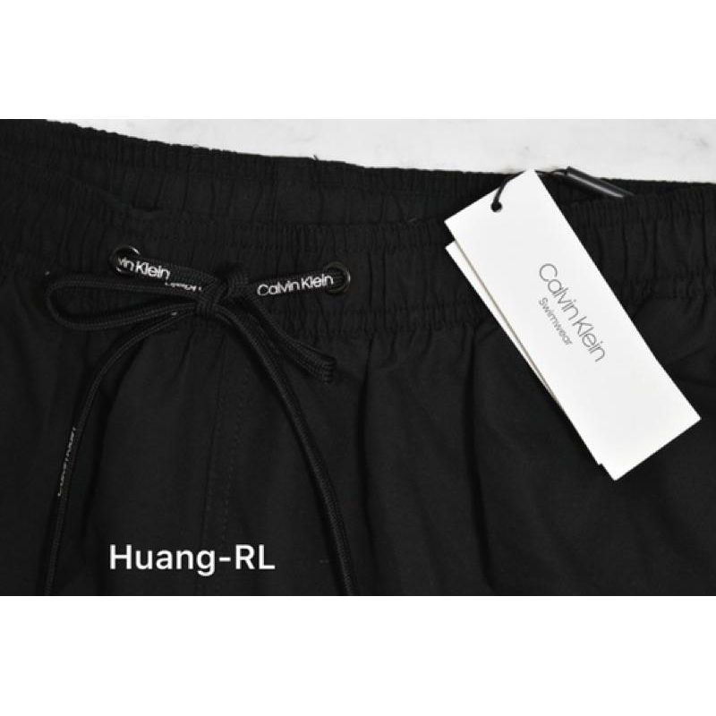31💯保證正品💯Huang-RL Calvin Klein Logo 7＂  CK 黑色 成人版 短褲 海灘褲 123-細節圖5