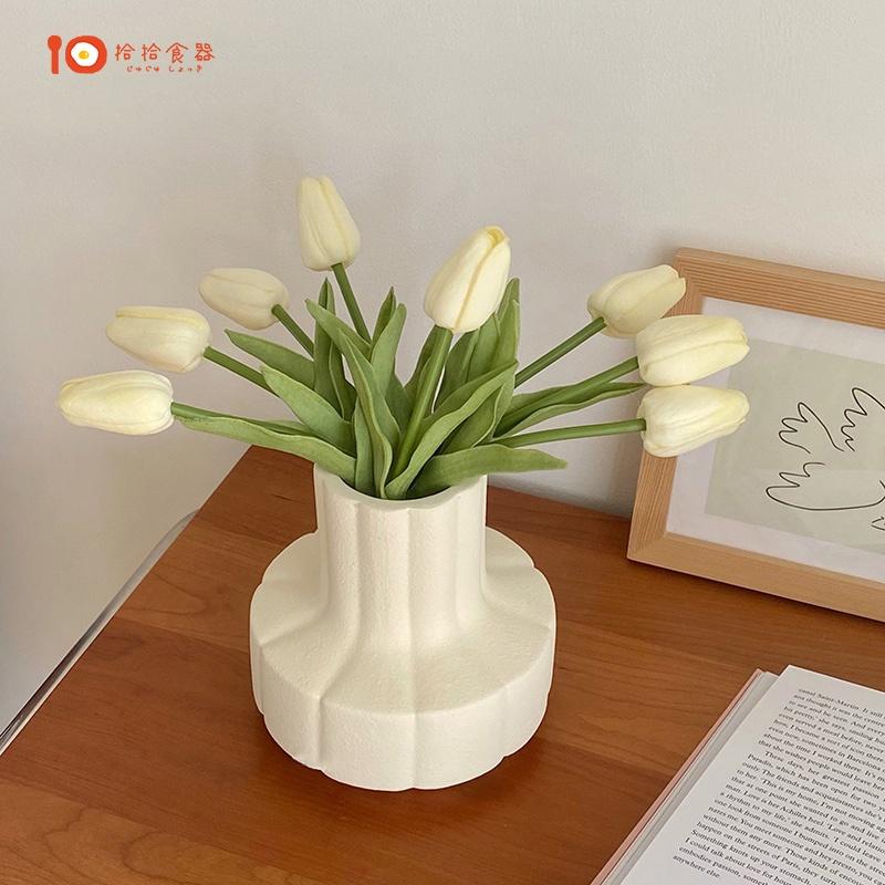 拾拾食器｜韓系💛奶油白花瓶◆陶瓷花瓶 素色花瓶 花器 插花 仿真花 假花 素色 拍照道具 日本 現貨+預購 台灣-細節圖7