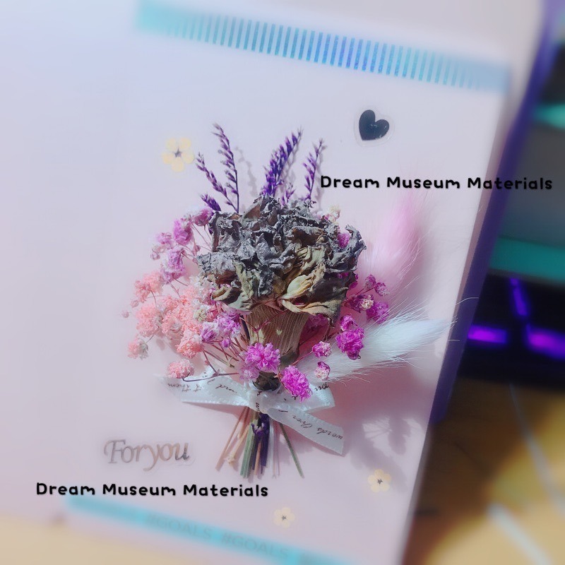 康乃馨 乾燥花 手工卡片 客製化卡片 情人節禮物 母親節禮物 涵蒔巧藝工作室-細節圖2