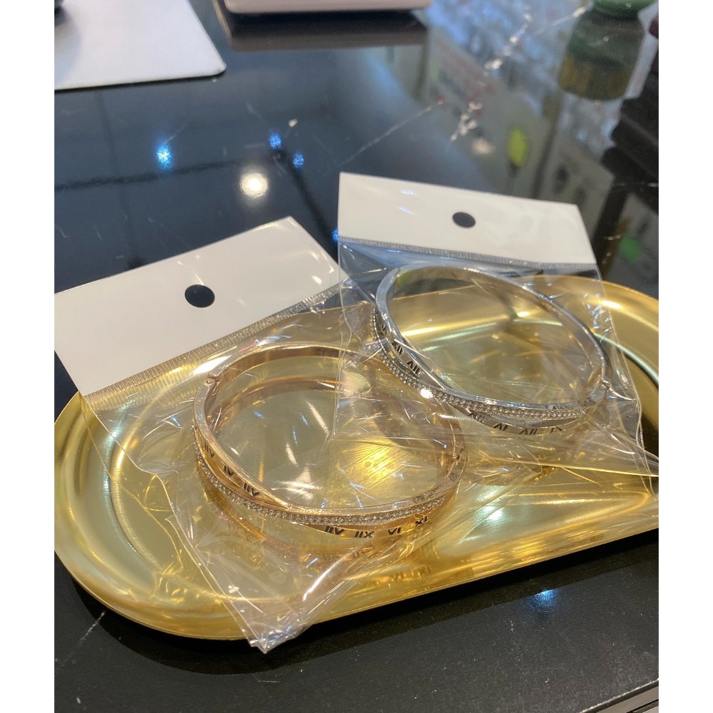 🔝歐美誇境羅馬數字交叉水鑽卡扣手環🔝-規格圖3