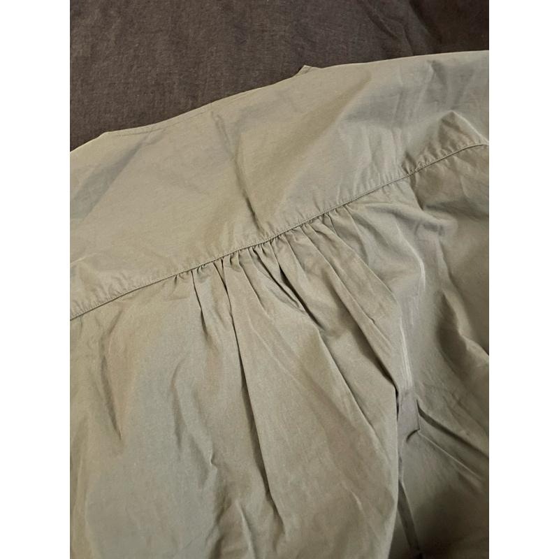 UNIQLO棉質涼感落肩寬版短袖襯衫上衣T恤 橄欖綠 S-細節圖3