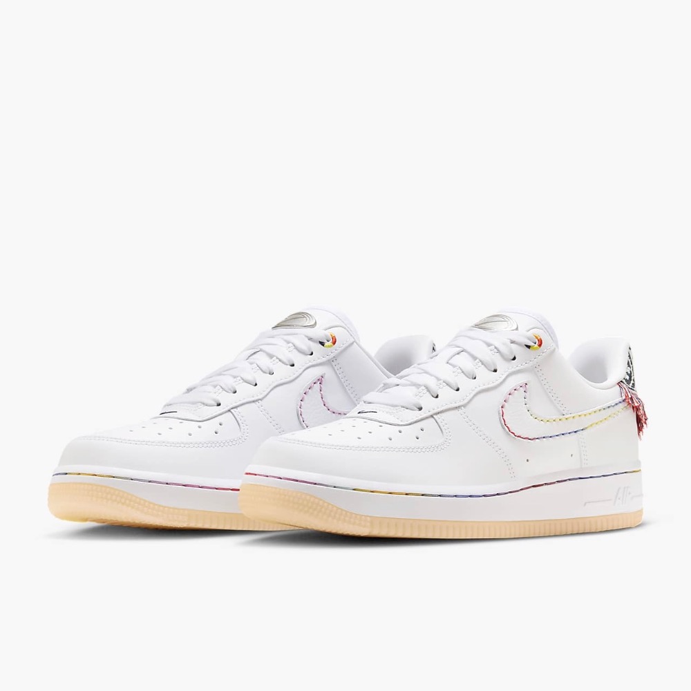 代購 Nike W Air Force 1 07 LX 白色 女鞋 休閒鞋 復古球鞋 AF1 流蘇 FN8918-111