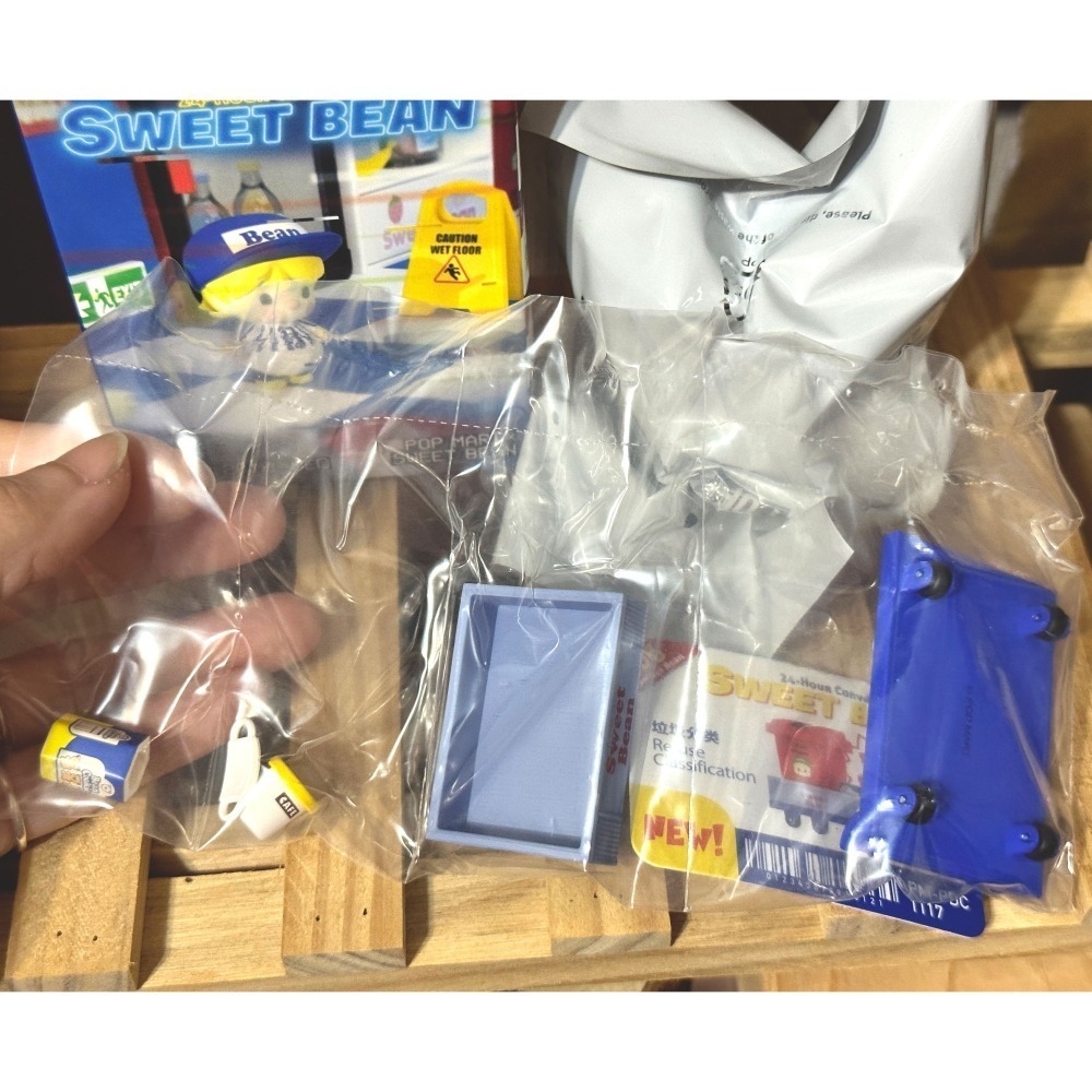 (拆盒確認款)POPMART 小甜豆 24小時便利店 確認款 垃圾分類 盲盒-細節圖2