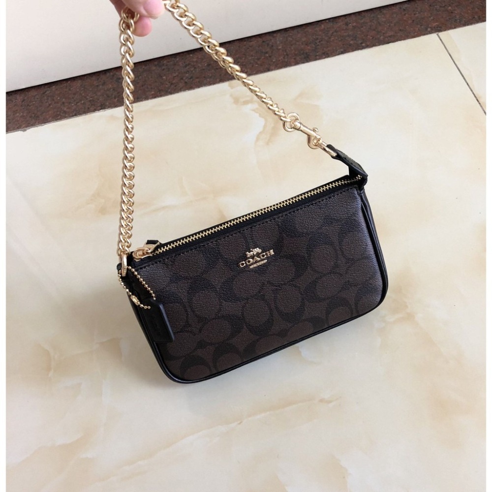✨美國代購✨熱銷款🔥特賣 COACH Nolita Wristlet 19 金鍊手提/肩背包(多色）-細節圖6