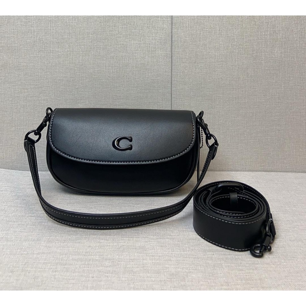 ✨美國代購✨特賣 COACH CR667 新款斜挎包 翻蓋單肩包 休閒女包-規格圖1