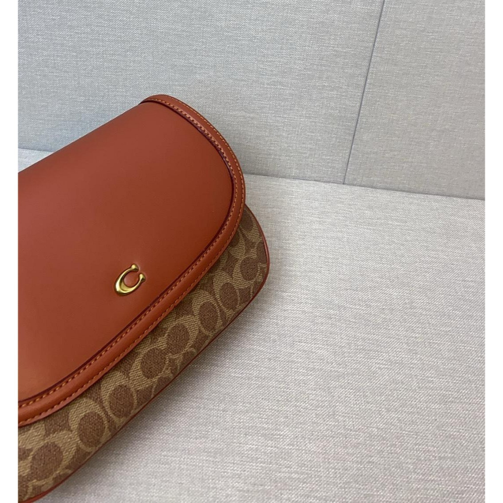 ✨美國代購✨特賣 COACH CV758 新款斜挎馬鞍包 翻蓋單肩包 休閒女包-細節圖4