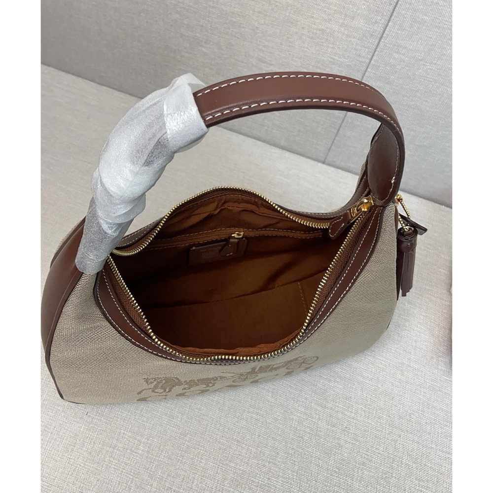 ✨美國代購✨特賣 COACH CR151 新款全皮腋下包 手提女包 手腕包-細節圖10