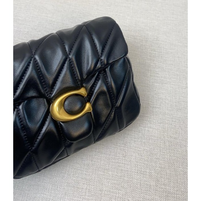 ✨美國代購✨特賣 COACH CW628 新款羊皮女包 迷你小包 菱格紋單肩包 翻蓋斜跨包 女包-細節圖4