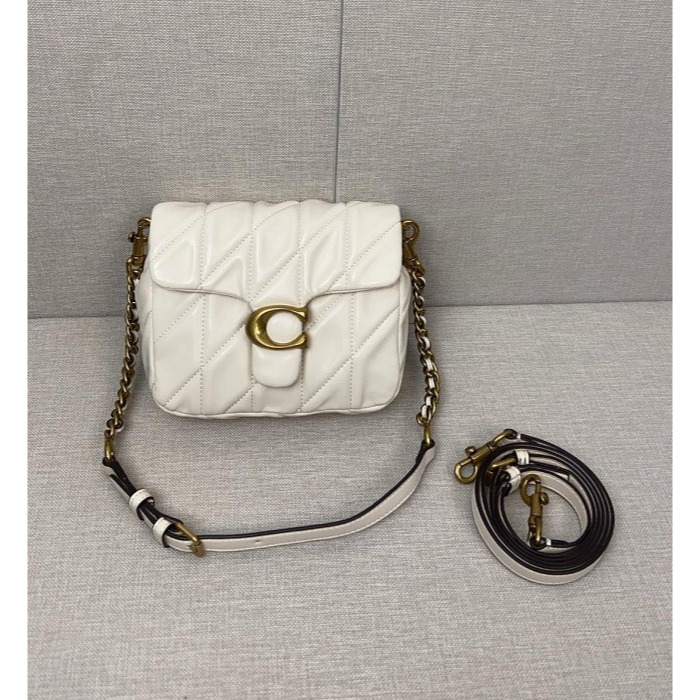 ✨美國代購✨特賣 COACH CW628 新款羊皮女包 迷你小包 菱格紋單肩包 翻蓋斜跨包 女包-細節圖9