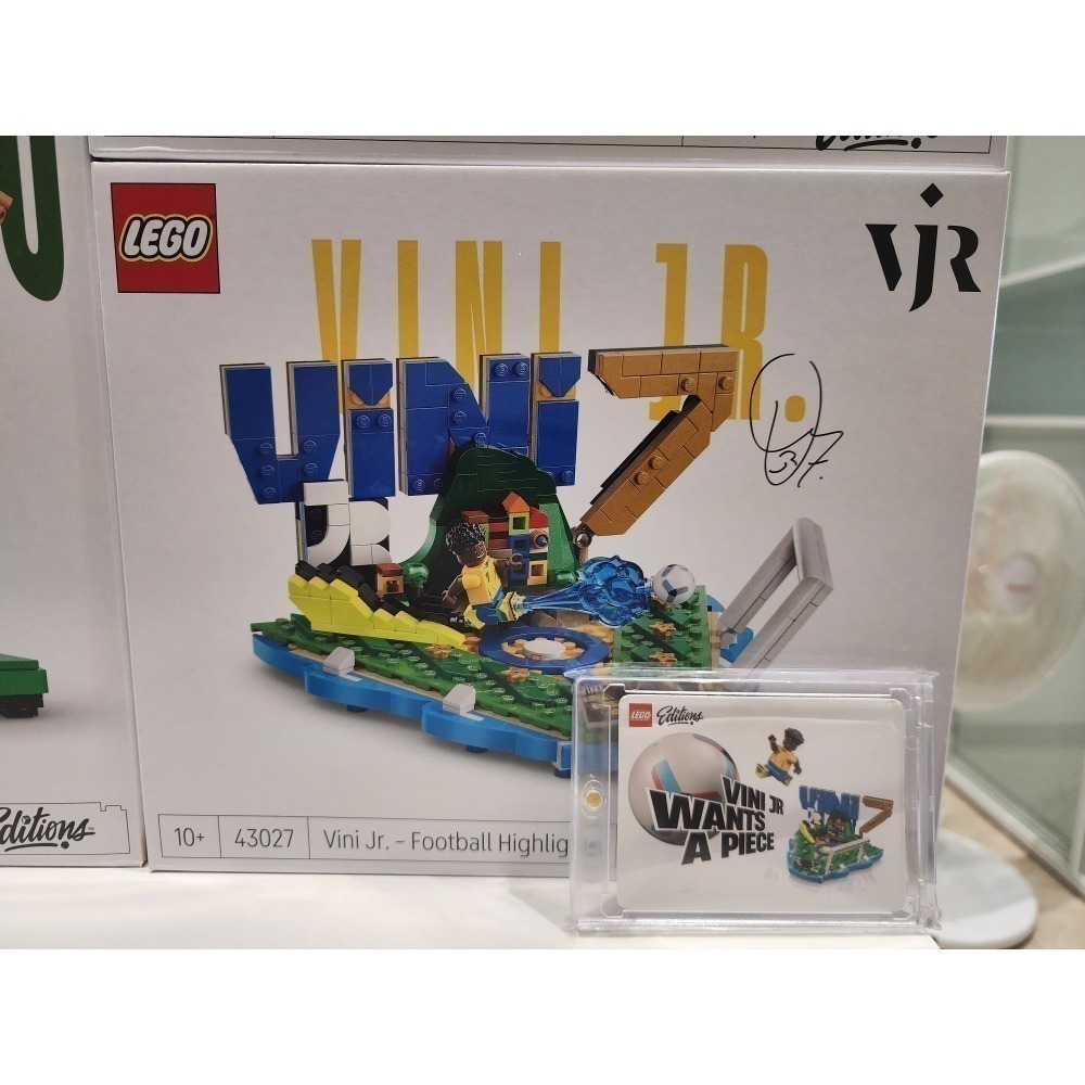 《玩具樂到家》LEGO 43027 維尼休斯-足壇焦點-規格圖2