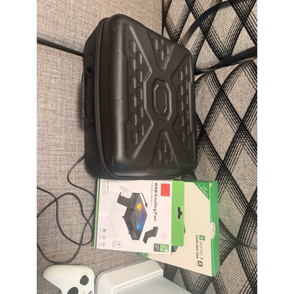 XBOX 數位板白色含白色周邊跟收納包-細節圖3