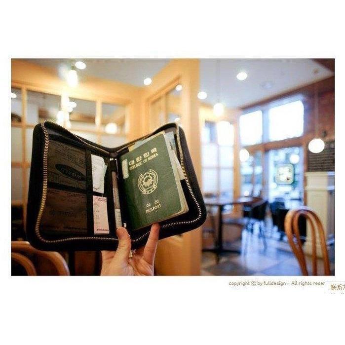 🇹🇼拉拉Lala＇s 短款旅行多功能收納護照包卡包護照票夾-細節圖3