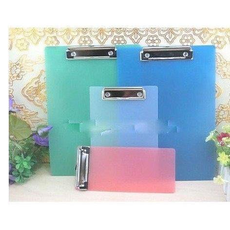 拉拉Lala＇s A4透明磨砂塑膠板夾 寫字板夾板 線夾文件夾 菜單夾 票據夾 A4夾板 1個39元-細節圖5